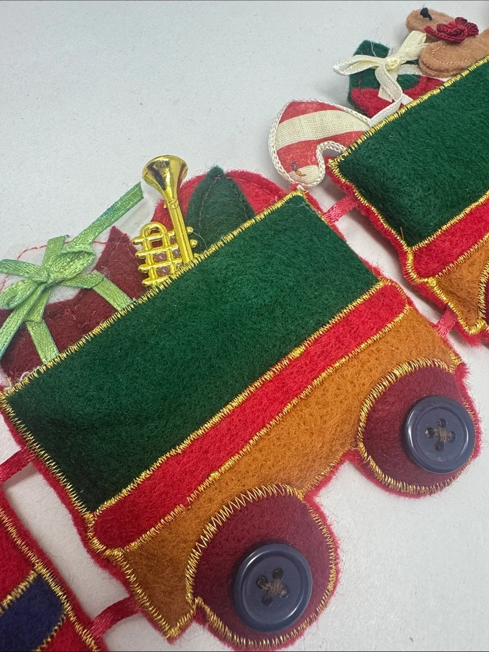 CHRISTMAS TRAIN FELT GARLAND ORNAMENTS CONNECTED